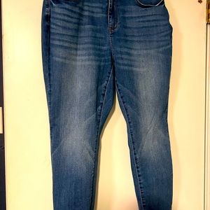 Judy Blue size 16 Slim Fit Jeans
